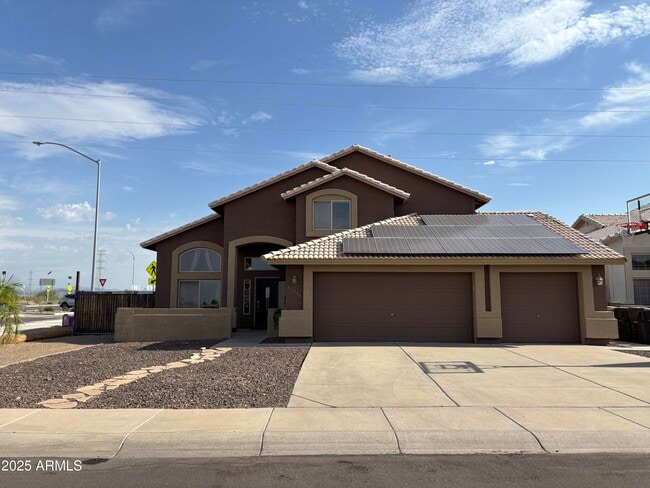 Building Photo - 10894 W Alex Ave