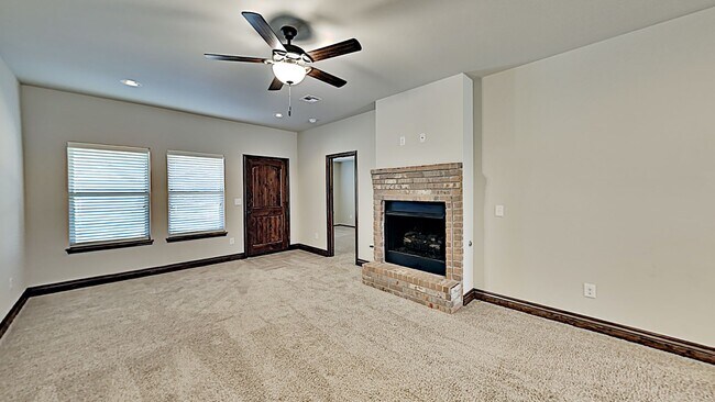 Building Photo - Nice 4 Bed 2 Bath Home in Piedmont Schools