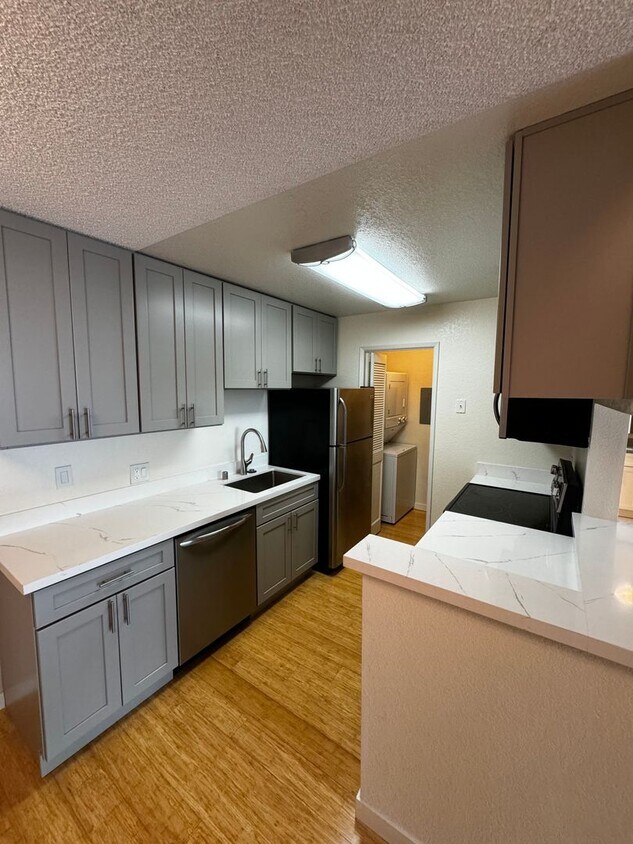 Primary Photo - Stunning 1BD/1BA Condo - Great Location!