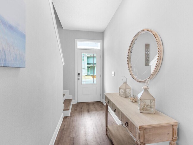 Building Photo - Brand New Furnished Townhome located just ...
