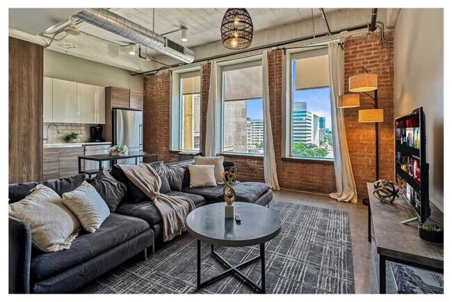 Foto del edificio - 555 Evergreen St