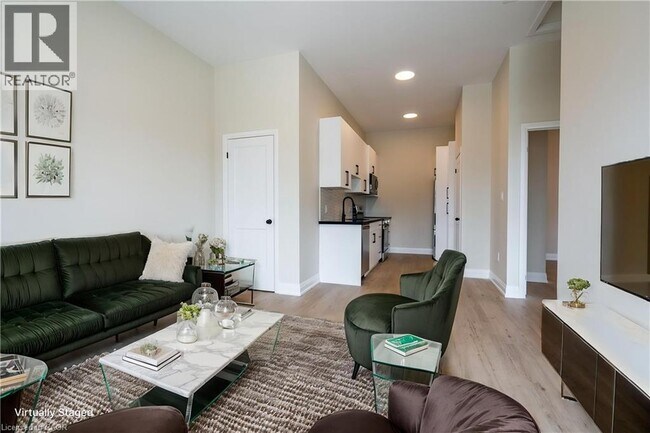 Building Photo - 728 ELEVENTH Avenue Unit# B