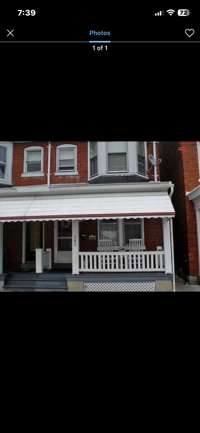 Building Photo - 242 S 6th St
