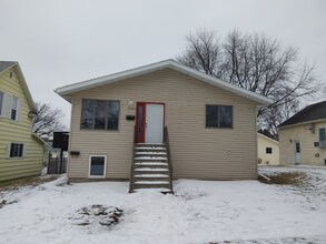 Building Photo - 506 N 11th St