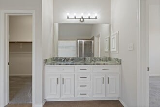 Building Photo - 2707 Oak Pass Ct