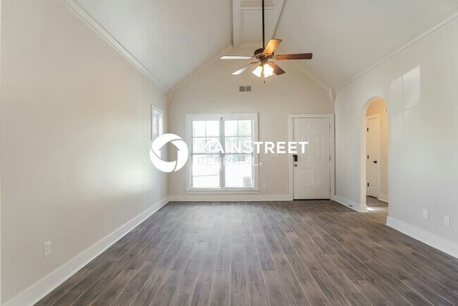 Building Photo - 3 Bedroom Pet-Friendly Home in Calera, AL with Main Street Renewal
