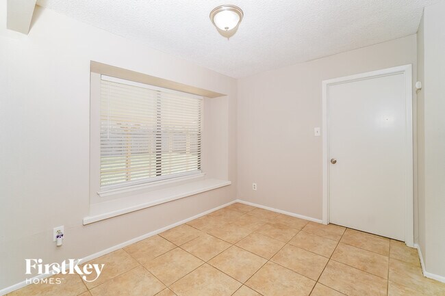 Foto del edificio - 1702 Jay Schellman St