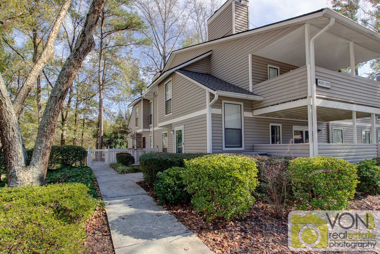 203 Wynnes Ridge Cir, Marietta, GA 30067 Townhome Rentals in Marietta