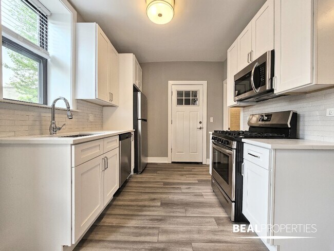 Foto del edificio - 3937 N Janssen Ave