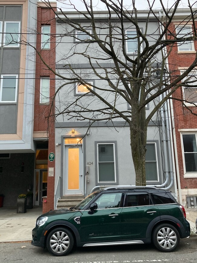 624 N. 12th Front - 624 N 12th St
