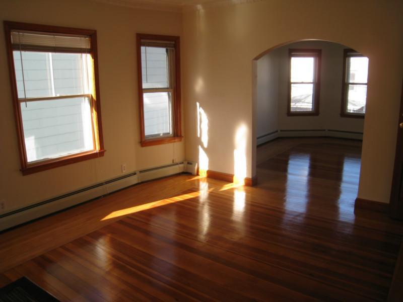 Building Photo - 11 Evergreen Ave