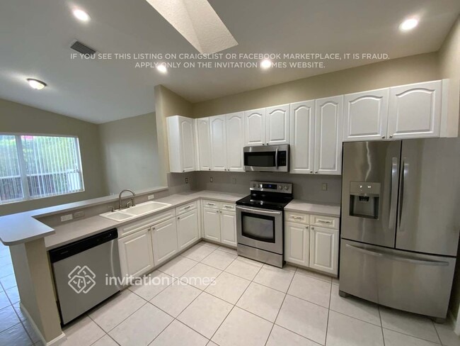 Building Photo - 12363 Pleasant Green Way