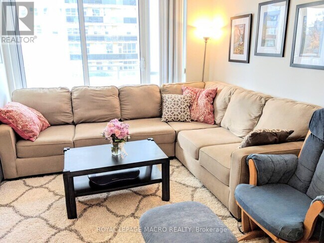 Building Photo - 83 Redpath Ave