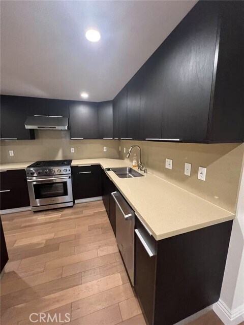 Foto del edificio - 2939 Leeward Ave