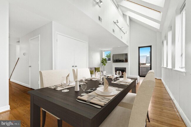 Foto del edificio - 1228 31st St NW