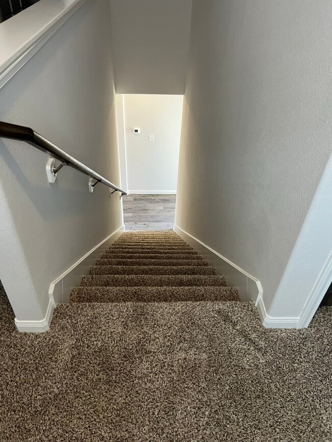 Building Photo - 3911 Faletti Dr