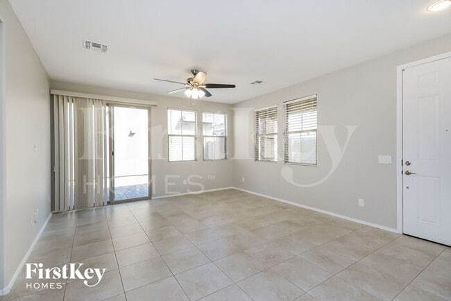 Foto del edificio - 5650 E Butte St
