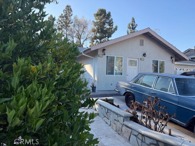 Primary Photo - 9 Eccelstone Cir