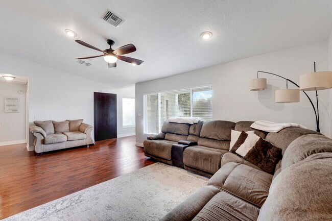 Building Photo - 22672 SW 54th Ave