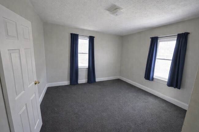 Foto del edificio - 186 Jefferson Ave