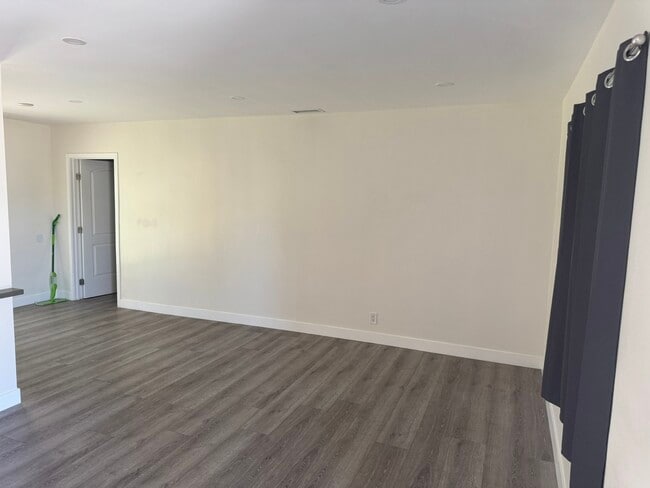 Building Photo - 18026 Bullock St