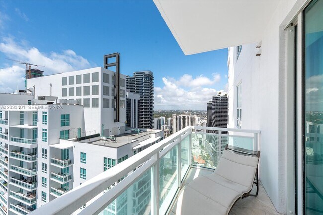 Foto del edificio - 950 Brickell Bay Dr