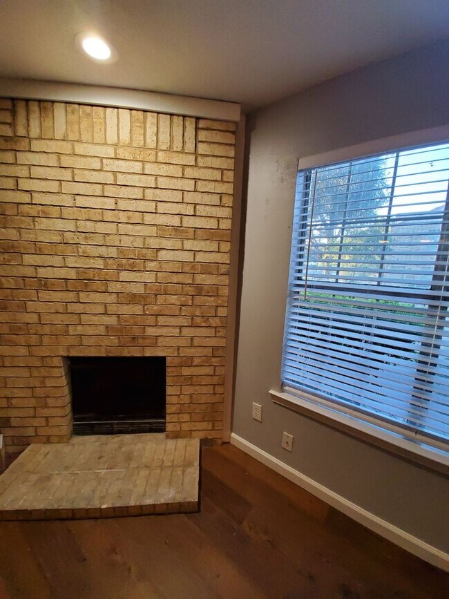 Foto del edificio - 102 Austin Stone Dr