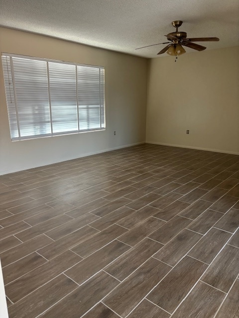 Foto del edificio - 9634 W Briarwood Cir N