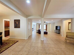 Building Photo - 2312 Perrysburg Dr