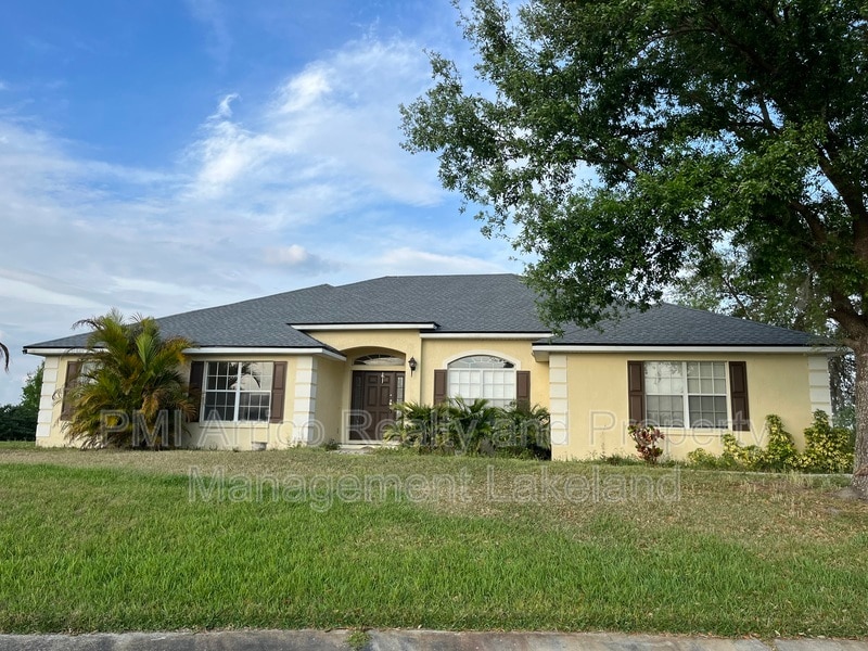 Primary Photo - 2120 Farrington Dr