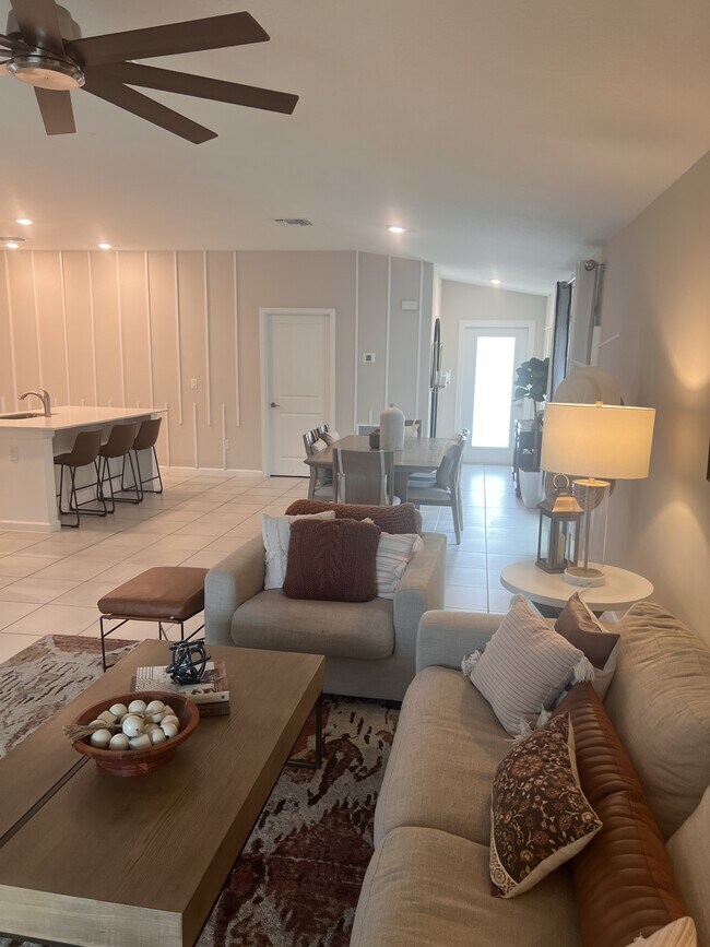 Building Photo - 1815 Diablo Cir SW