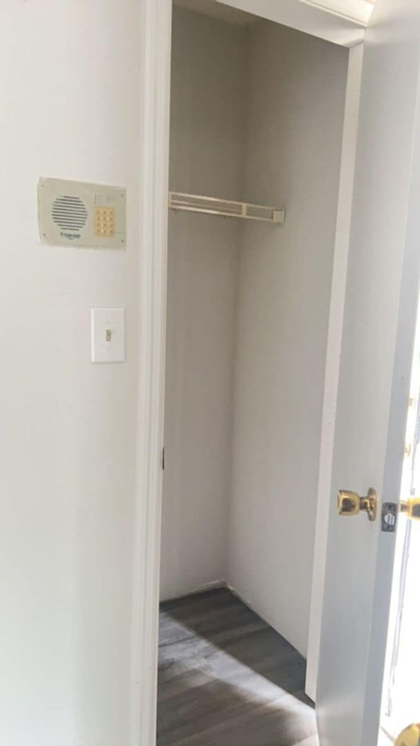 Building Photo - For Rent: 1 Bedroom, 1 Bath in a gated community near Dale Mabry and Waters Ave!