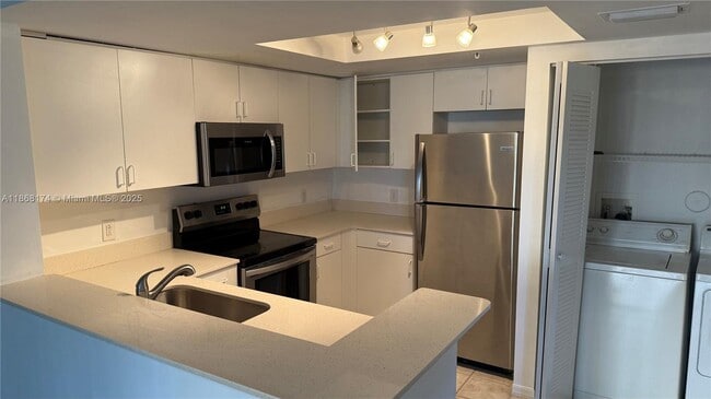 Foto del edificio - 4195 N Haverhill Rd