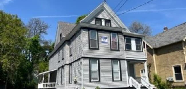 Building Photo - 420 Westcott St