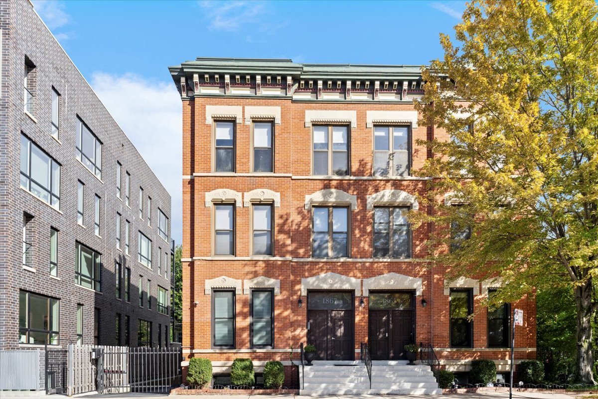 Primary Photo - 1867 N Halsted St