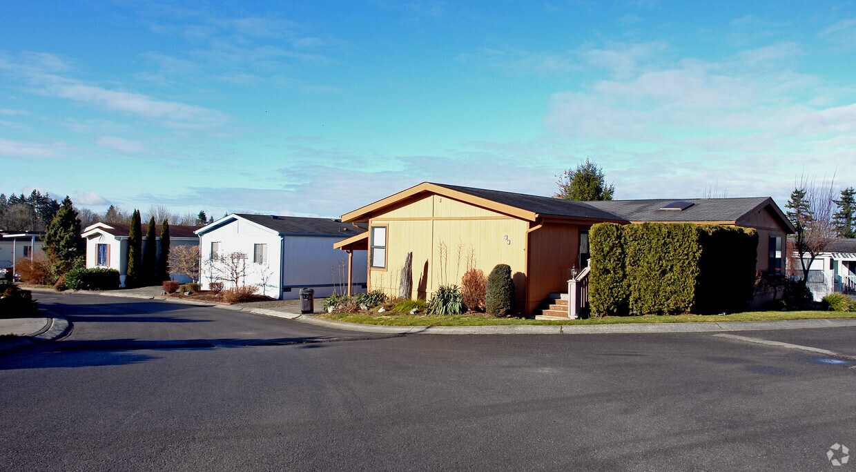 Primary Photo - Westview Estates