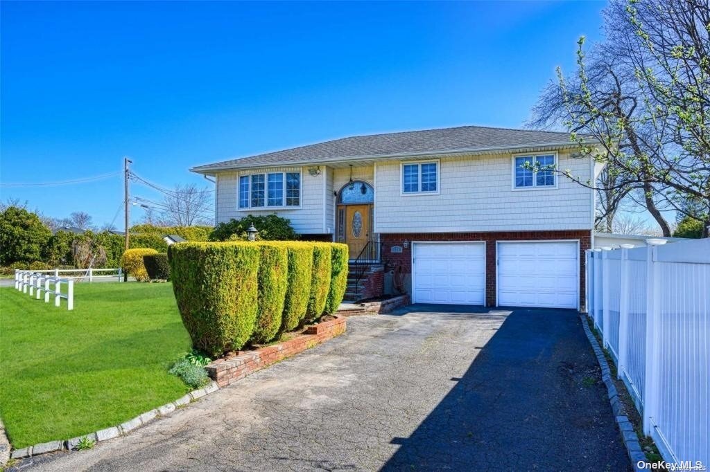 Primary Photo - 170 Radcliffe Rd