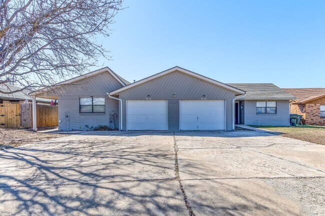 Foto del edificio - Charming Duplex in Norman!