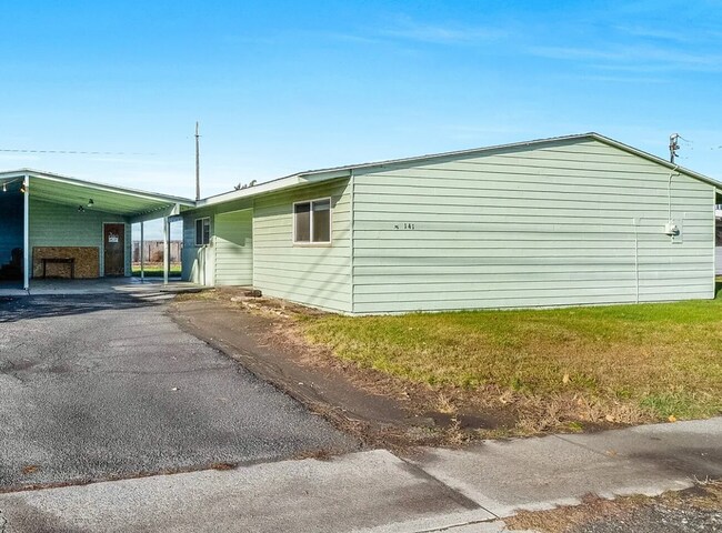 Foto del edificio - Updated Duplex