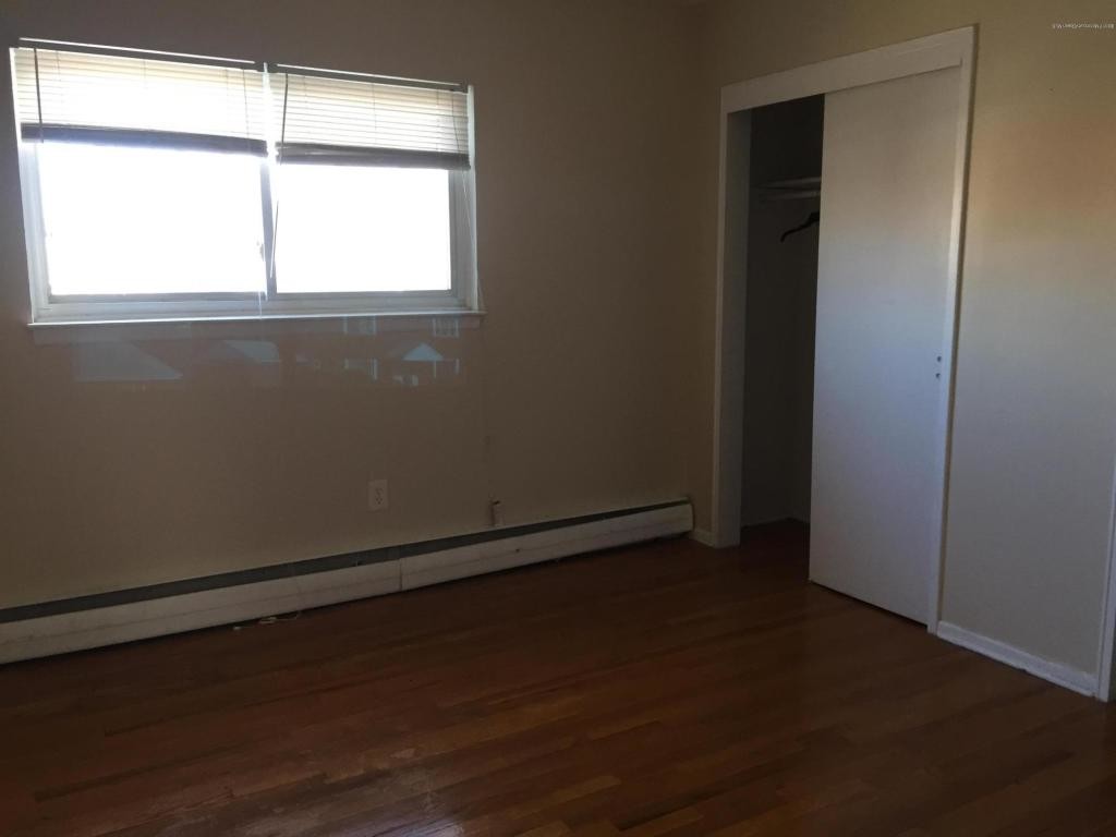25 Laurel Pl Unit B, Eatontown, NJ 07724 Condo for Rent in Eatontown