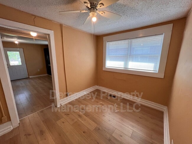 Foto del edificio - 711 36th Ave