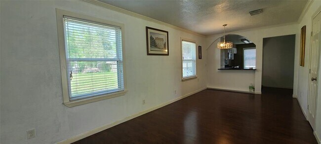 Foto del edificio - 2421 Pecan St