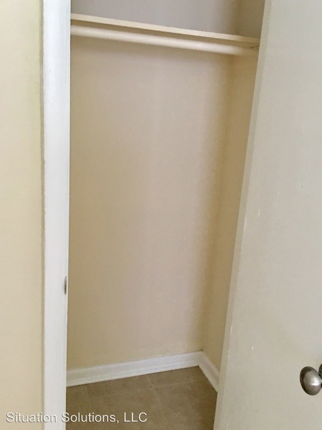 Foto del edificio - 2 br, 1 bath House - 2006 Timber Lane