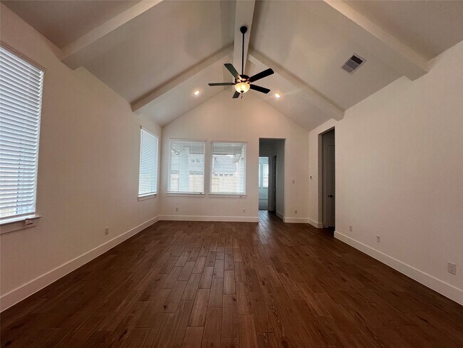 Building Photo - 10923 Cres Spg Dr