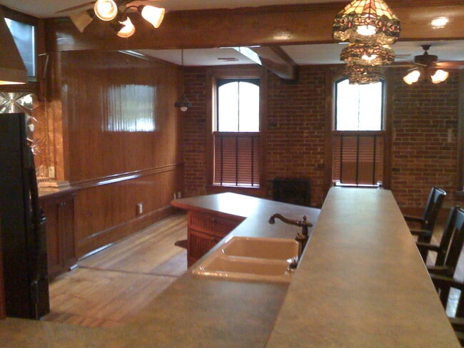 Building Photo - 55 1st St SE