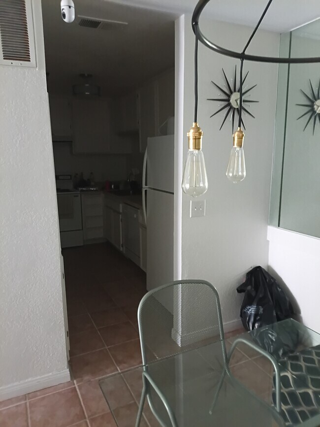 Foto del edificio - 510 N Villa Ct