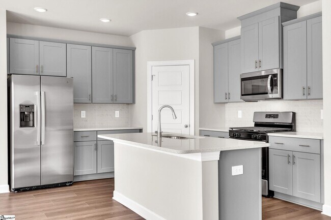 Building Photo - 132 Lavinia Cir