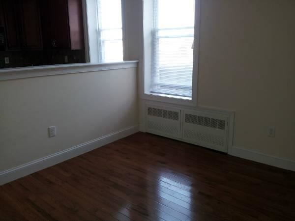 Primary Photo - 806 22nd St