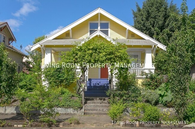 Building Photo - Sabin bungalow sanctuary! Bright and spaci...