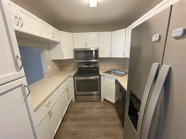 Foto del edificio - 1522 S Pine Ridge Cir